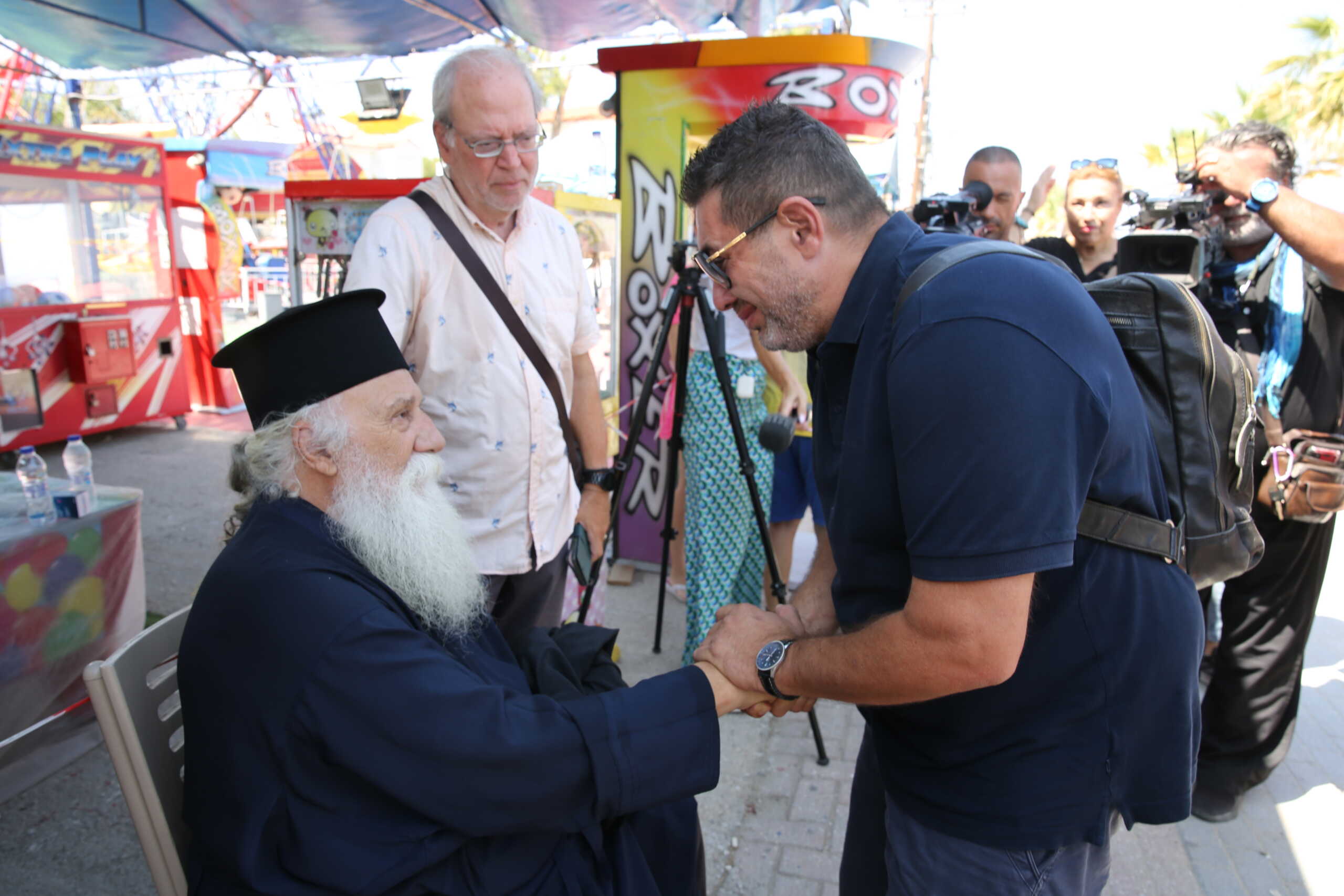 Συγκίνηση στο τρισάγιο για τον 19χρονο που έχασε τη ζωή του στο μοιραίο λούνα παρκ στη Χαλκιδική