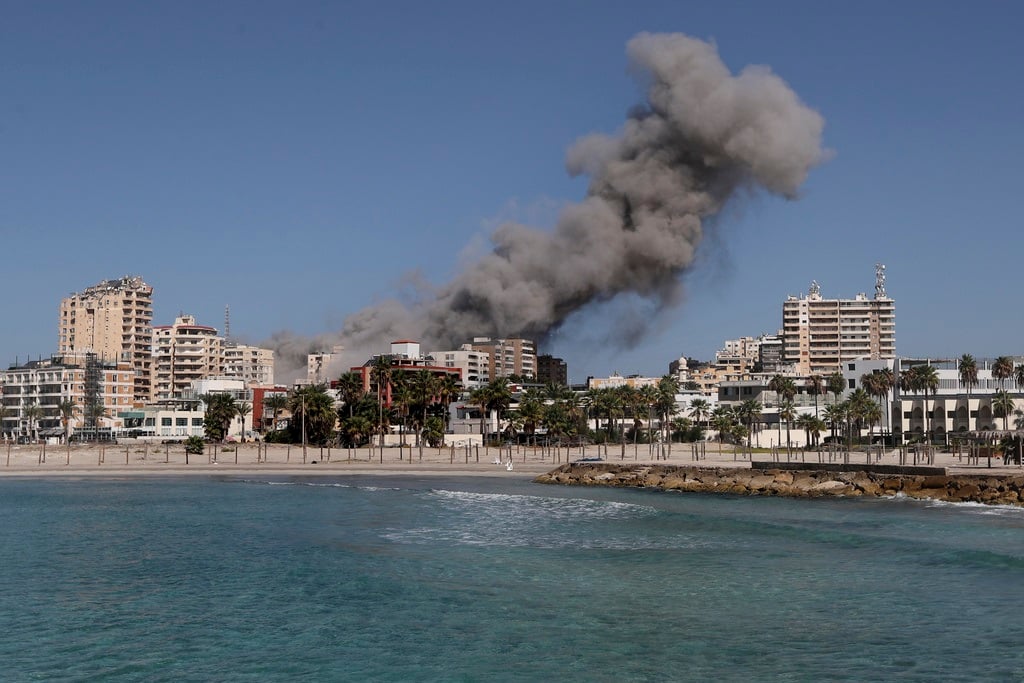 Πρωθυπουργός Λιβάνου: Μόνο ο στρατός μας πρέπει να έχει όπλα – Ισραηλινά πλήγματα σε βορρά και νότο