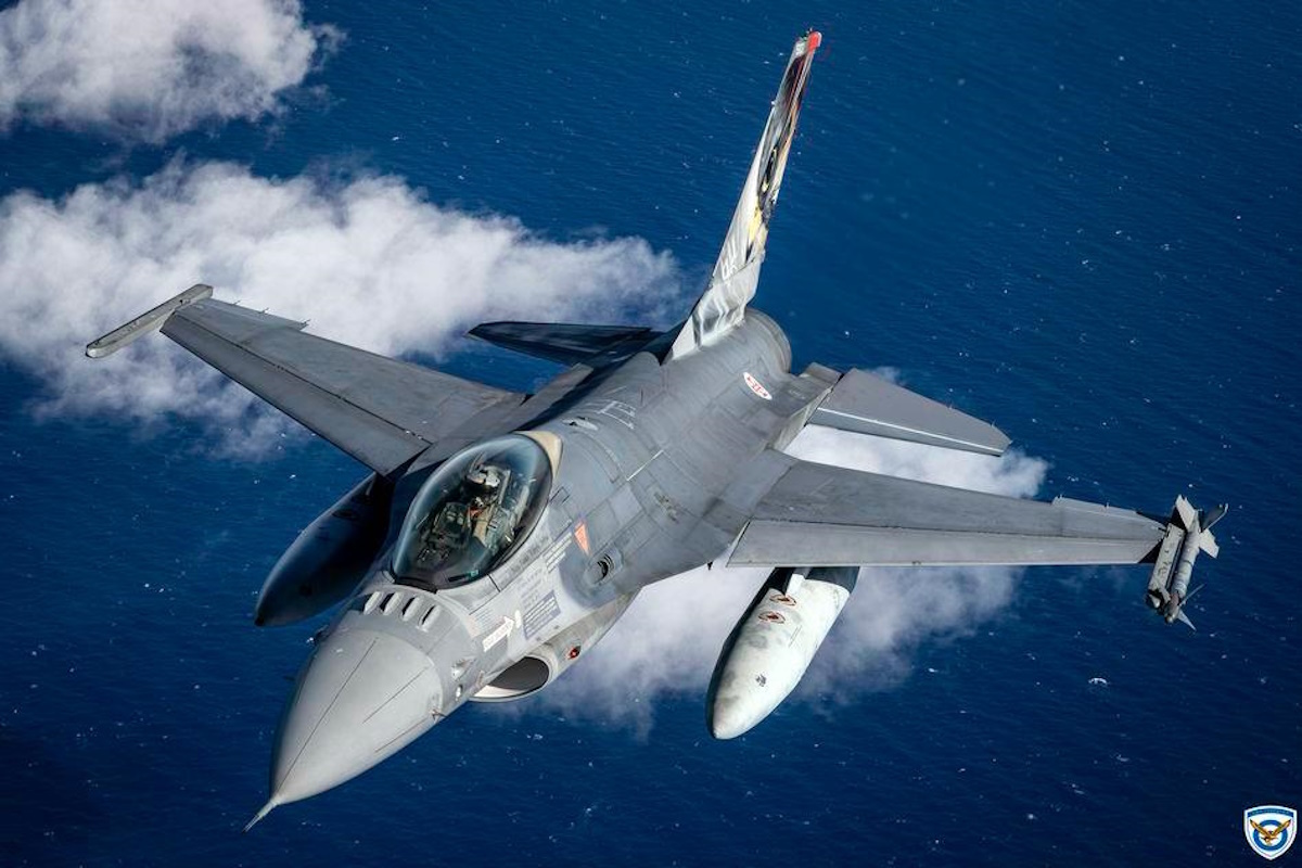 Μαχητικά αεροσκάφη F-16 Viper παραλαμβάνει η Πολεμική Αεροπορία - Οι «Οχιές» φτάνουν στη Λάρισα