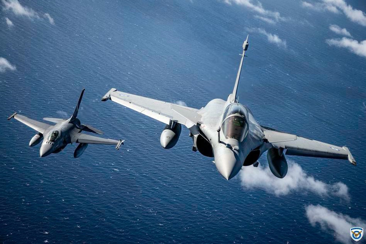 Μαχητικά αεροσκάφη F-16 Viper παραλαμβάνει η Πολεμική Αεροπορία - Οι «Οχιές» φτάνουν στη Λάρισα