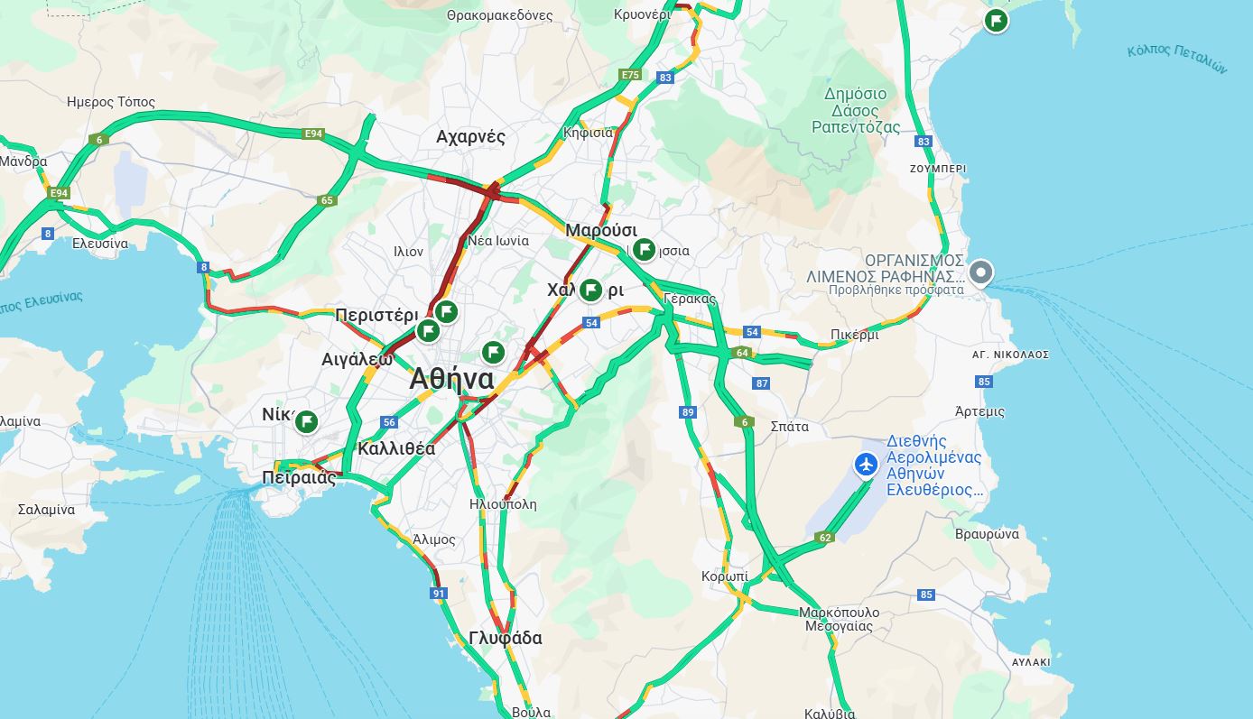 Φωτιά σε αυτοκίνητο στον Κηφισό – Κυκλοφοριακό «έμφραγμα» στο ρεύμα ανόδου