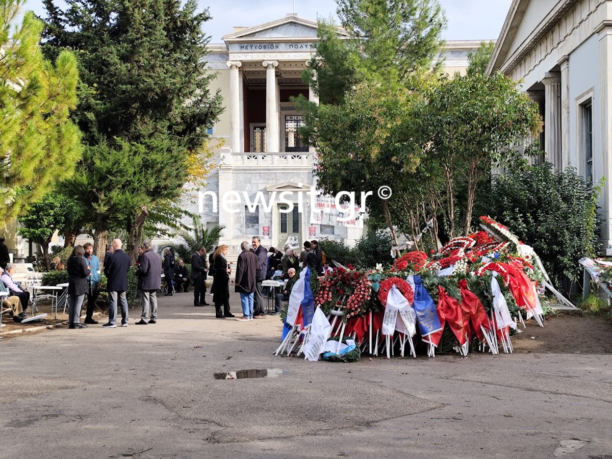 Η εκτεταμένη και ειρηνική διαδήλωση στην Αθήνα για την 51η επέτειο της εξέγερσης του Πολυτεχνείου