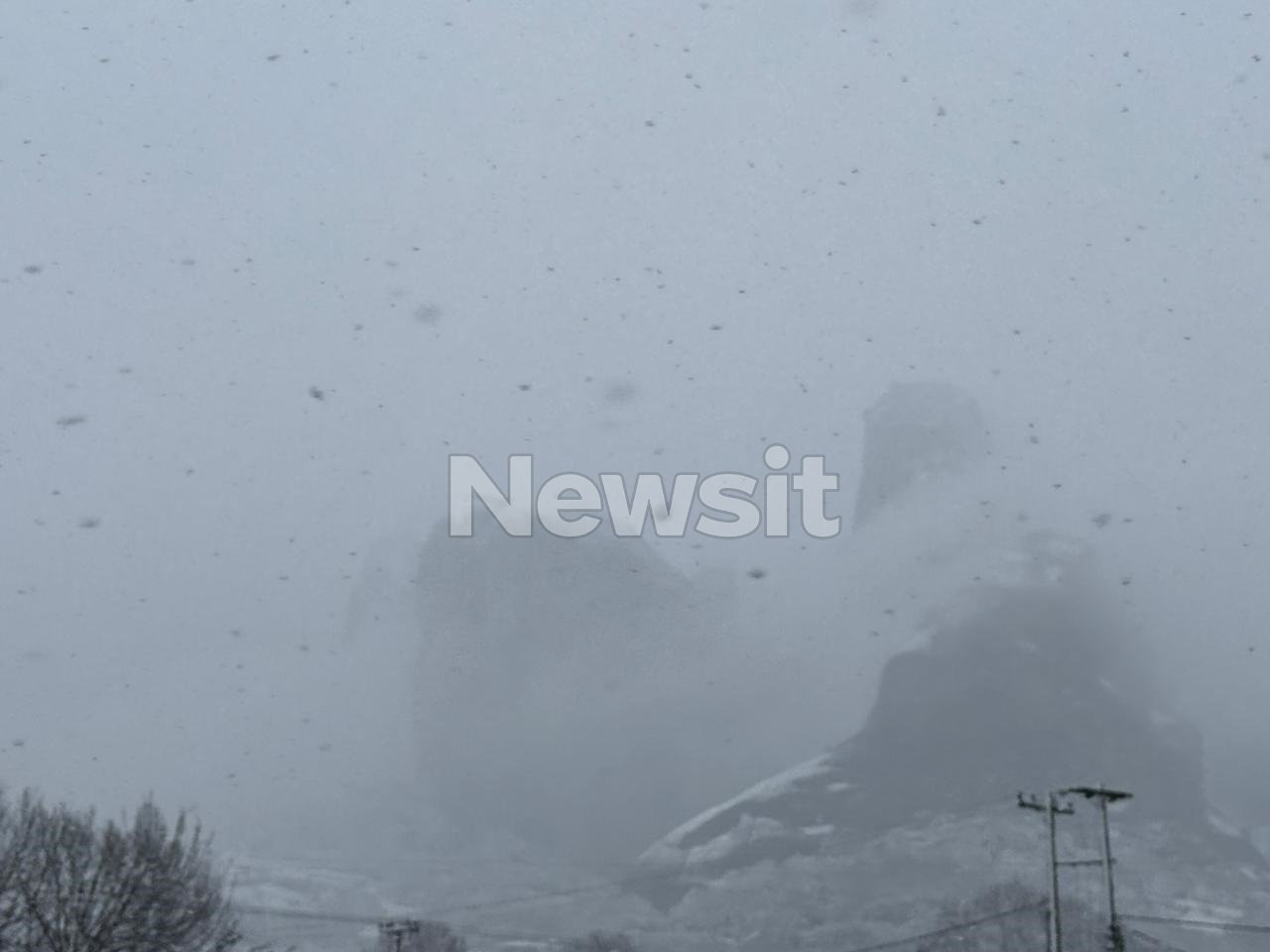 Γρεβενά: Ειδυλλιακή θέα από τα χιόνια στον ποταμό Βενέτικο – Αξιοθαύμαστες εικόνες από τα Μετέωρα