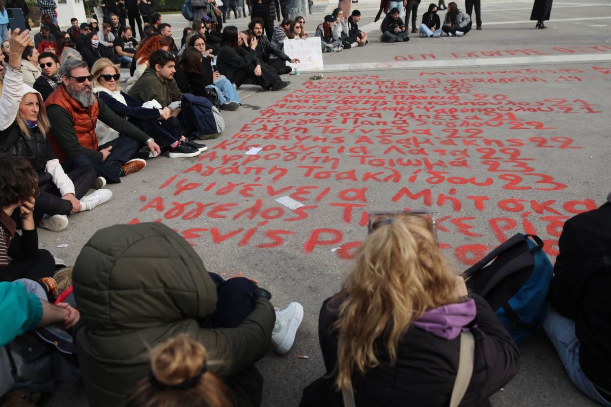 Τραγωδία των Τεμπών: Λαοθάλασσα αγανάκτησης για τις 57 ψυχές – Χιλιάδες πολιτών σε όλη την Ελλάδα, βροντοφώναξαν «Δεν έχω οξυγόνο»