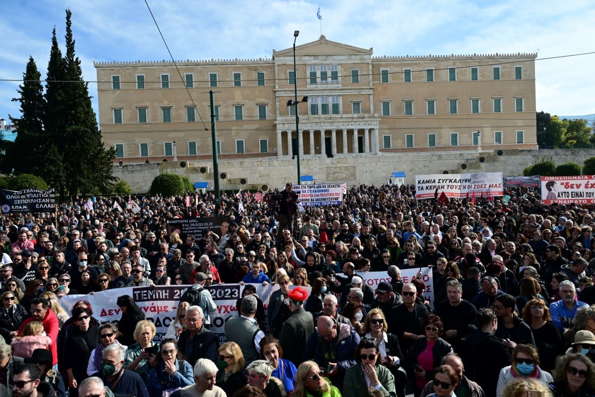 Τραγωδία των Τεμπών: Λαοθάλασσα αγανάκτησης για τις 57 ψυχές – Χιλιάδες πολιτών σε όλη την Ελλάδα, βροντοφώναξαν «Δεν έχω οξυγόνο»