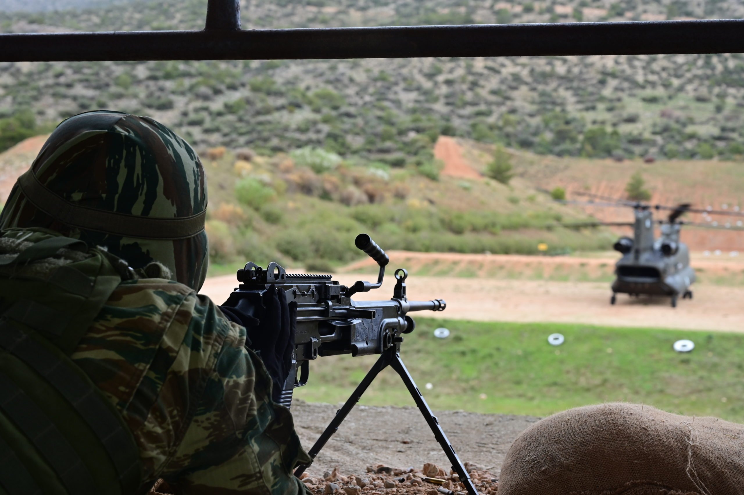 Η εντυπωσιακή χειμερινή εκπαίδευση των ηγετών του αύριο του ελληνικού στρατού – Δείτε εικόνες