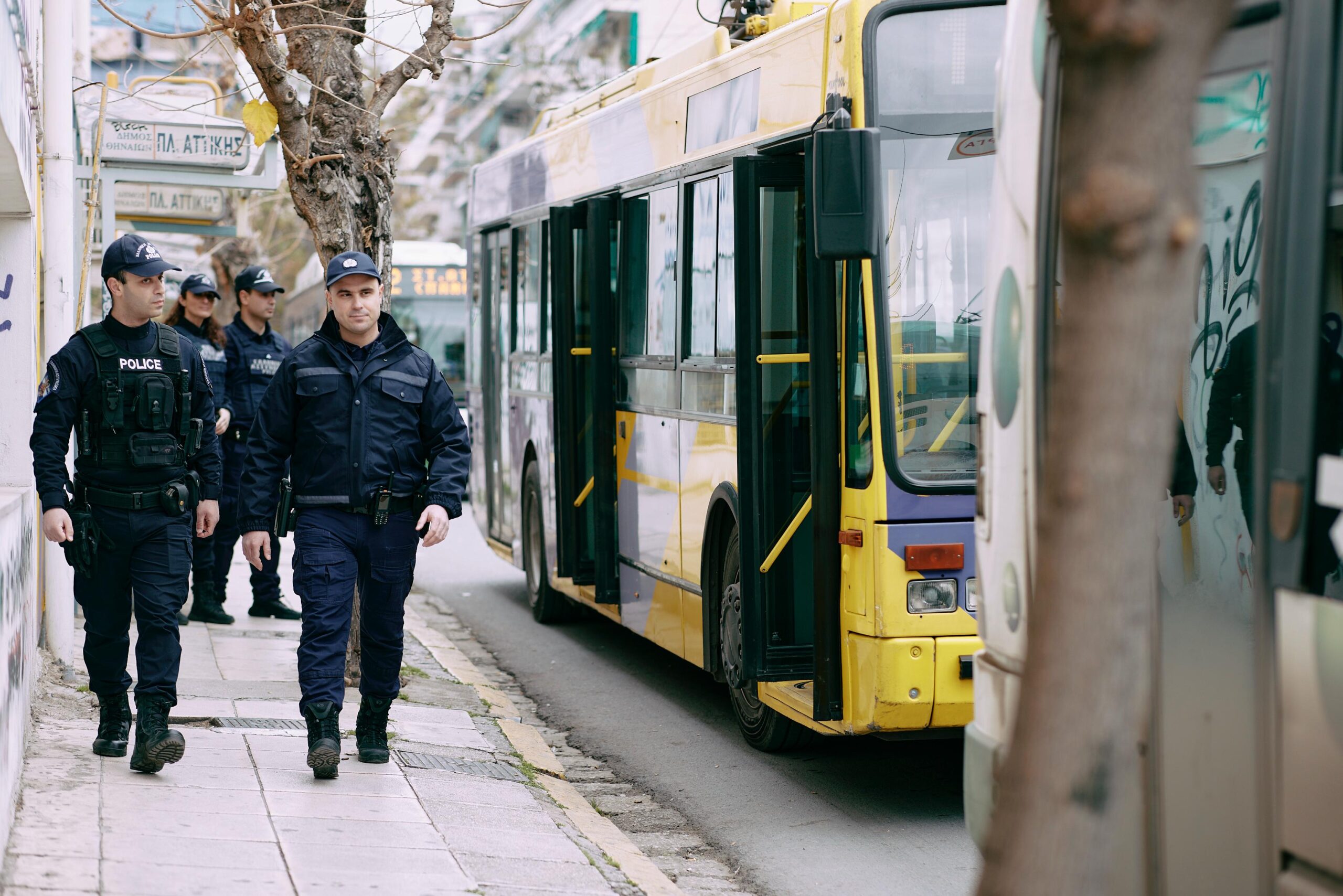 Αστυνομικοί στα μέσα μεταφοράς στην Αττική: Σχέδιο «Αριάδνη» κατά της παραβατικότητας