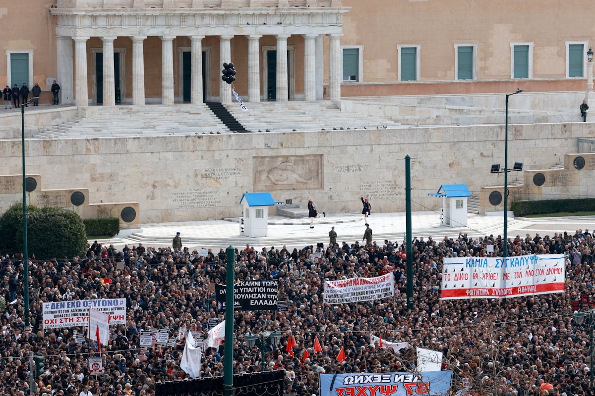 Τέμπη: Η φωνή της Ελλάδας μέσα από τον φακό του Reuters – Συγκλονιστικές εικόνες από τα συλλαλητήρια