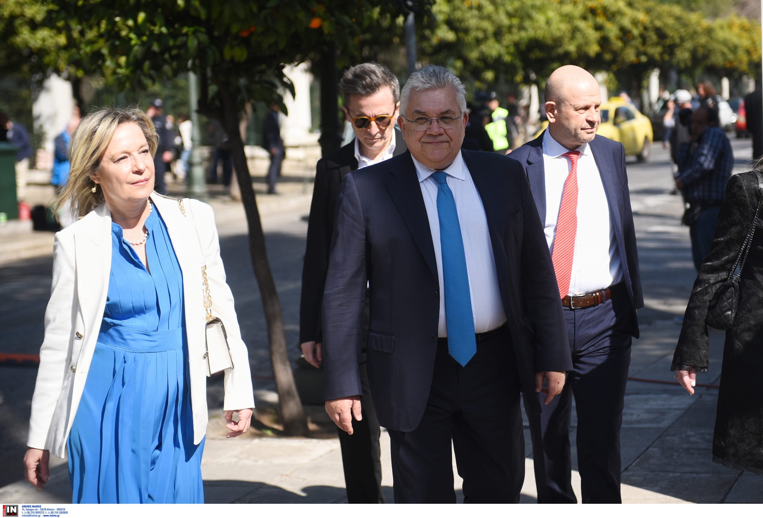 Όλα όσα έγιναν στην ορκωμοσία των νέων μελών της κυβέρνησης και το πρώτο υπουργικό συμβούλιο – Οι ατάκες, τα «πηγαδάκια» και τα μηνύματα Μητσοτάκη