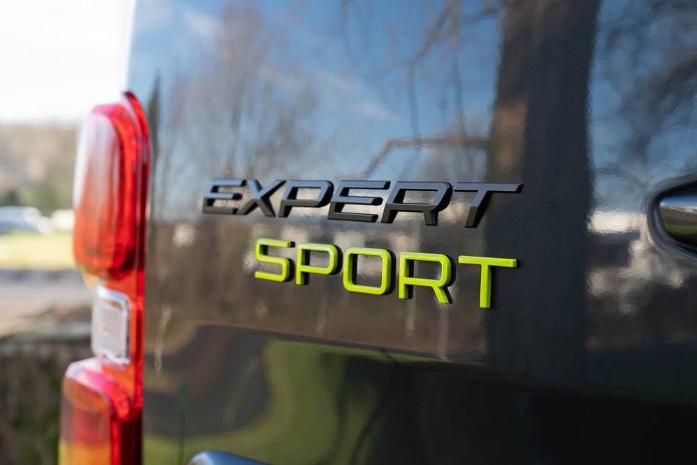 Νέο Peugeot Expert Sport με έμπνευση από Le Mans