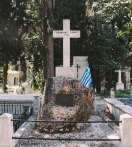 Ήρωες του 1821: Τα ιστορικά μνημεία του Α’ Νεκροταφείου Αθηνών