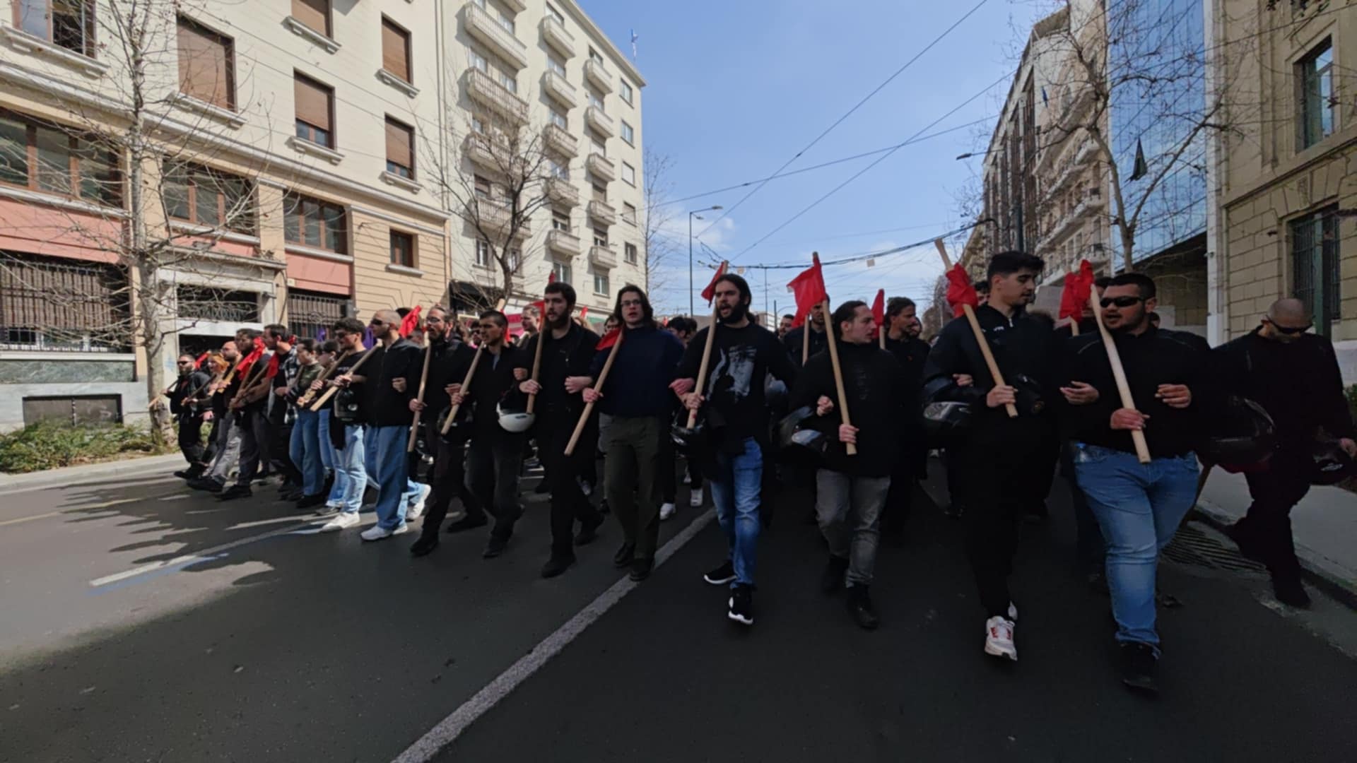 Μέλη φοιτητικών συλλόγων στο νέο συλλαλητήριο για τα Τέμπη